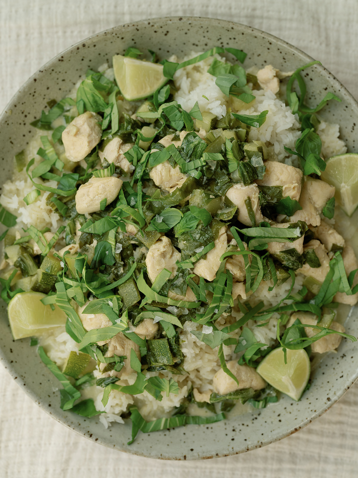Green Chicken Curry with Fig Leaves