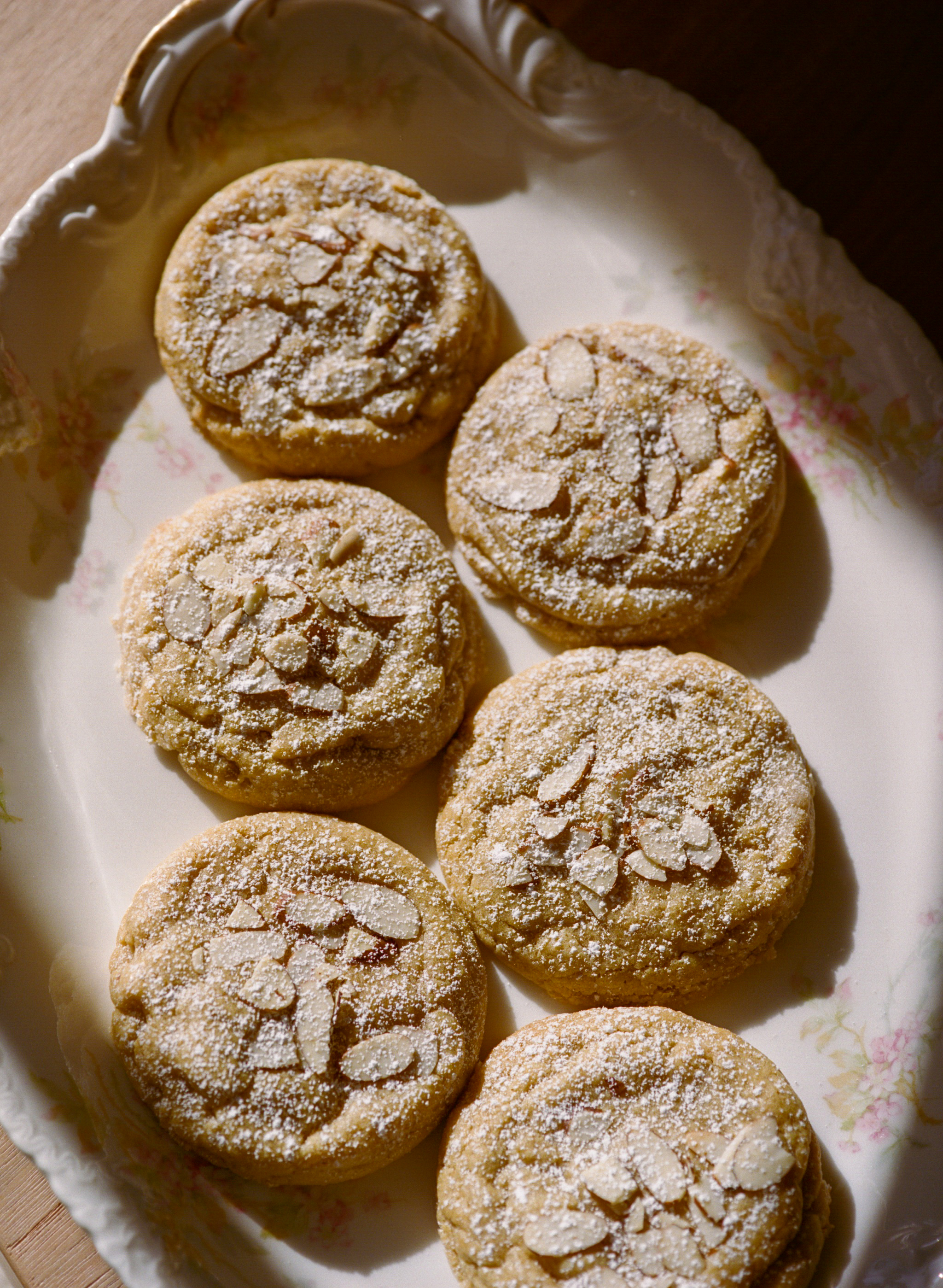 Almond Croissant Cookie